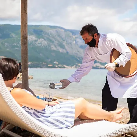 Feriehus Bianca - Beachfront House - Recently Renovated