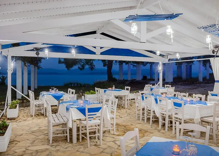 Bianca - Beachfront House - Recently Renovated Feriehus *