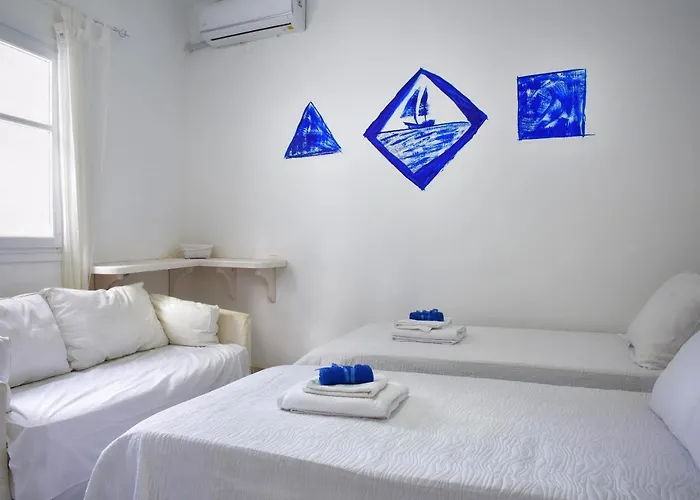 Bianca - Beachfront House - Recently Renovated Δαφνίλα