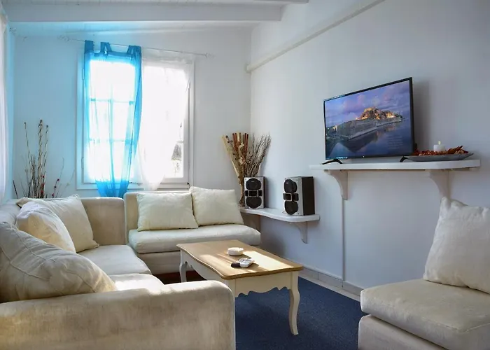 بيت للعطل Bianca - Beachfront House - Recently Renovated Dafnila